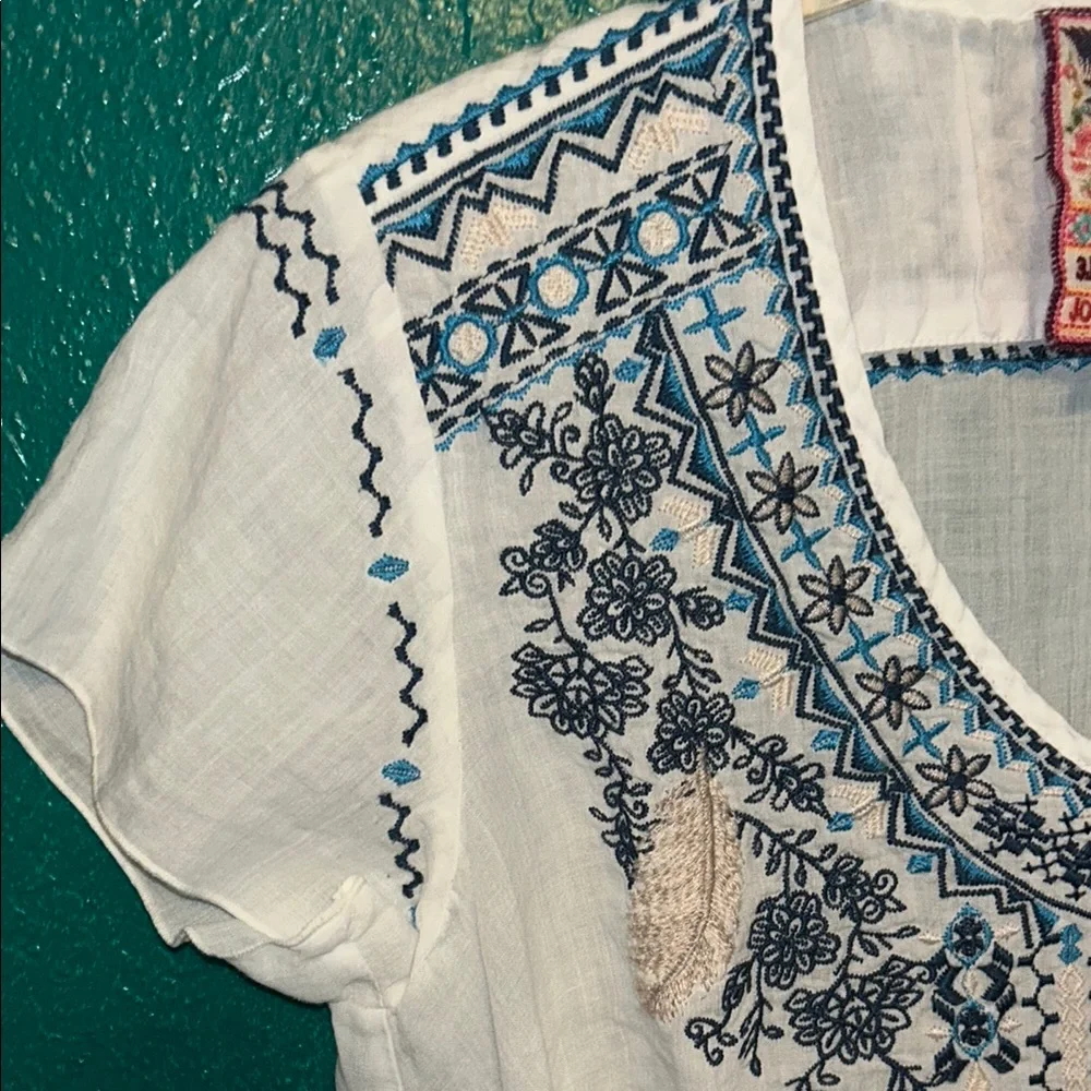 Johnny Was Embroidered White Top - Picture 6 of 7